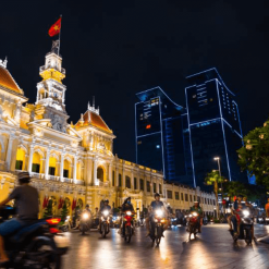 Dinning by Saigon Riverside