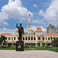 Tour in Ho Chi Minh City Hall